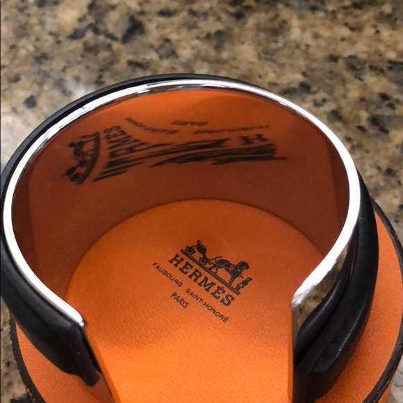 Never worn Hermes silver and leather bracelet - Picture 2 of 5